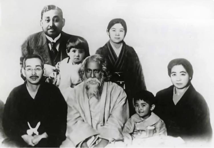 Rash Behari Bose with his family, with Tagore as a guest